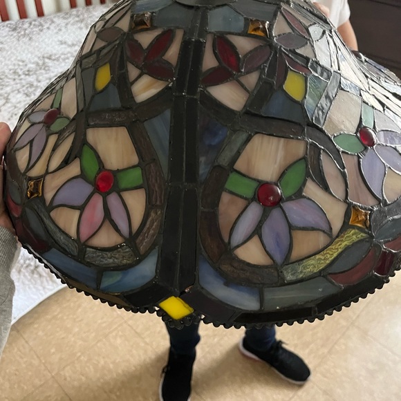 I have two beautiful Tiffany ceiling lamps. They are used but are in good shape - Picture 3 of 6
